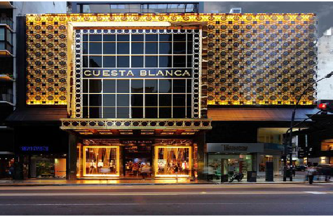 射洪门头设计与商业空间的纽带。