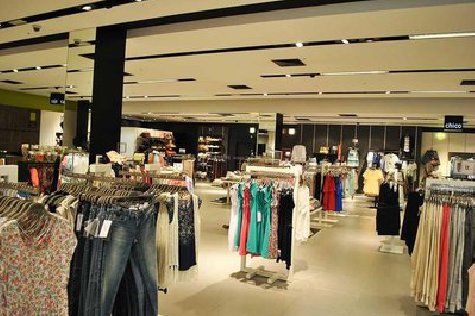 射洪商场里的店面怎么装修？